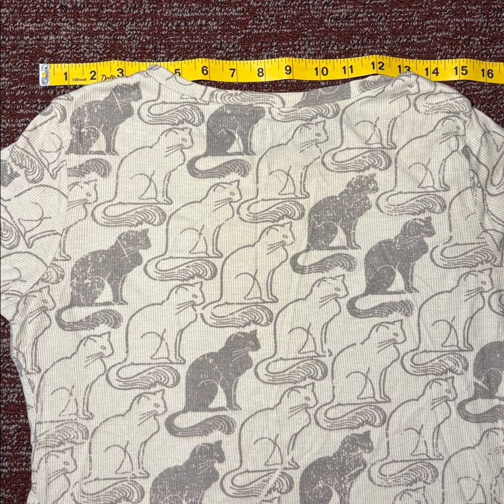 One World cat shirt waffle weave long sleeve cat print t shirt
Women’s medium - Picture 11 of 11